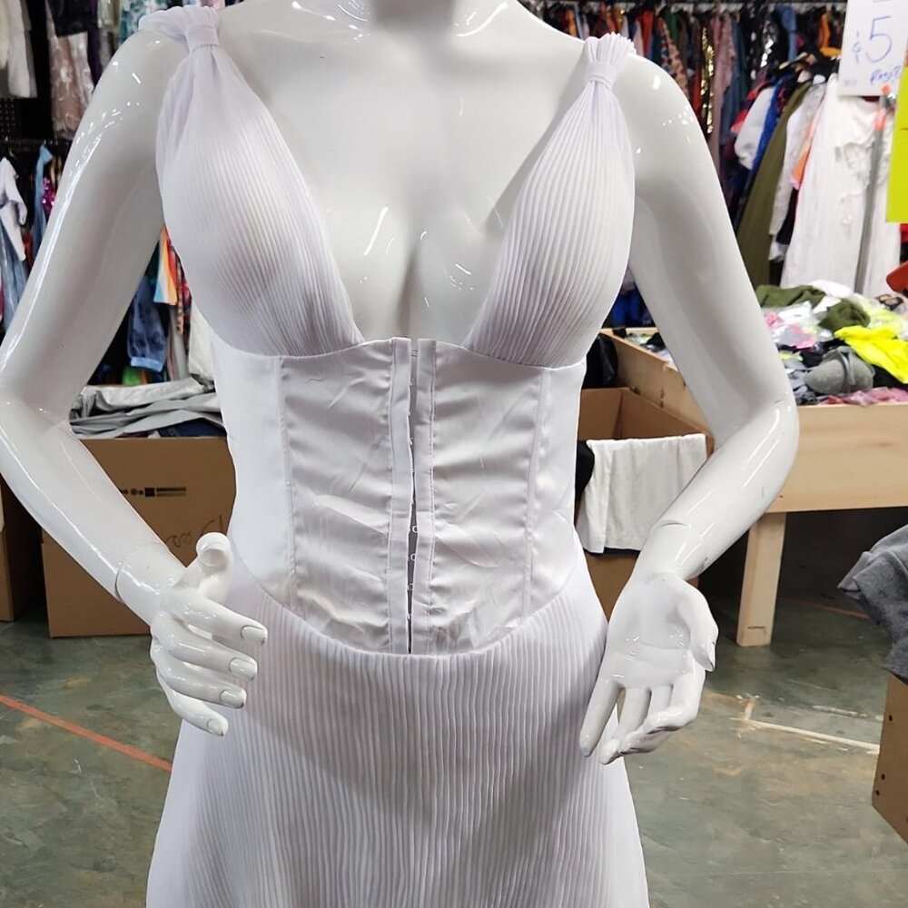 SISTER PARTY DRESS SUMMER WHITE SIZE SMALL NEW